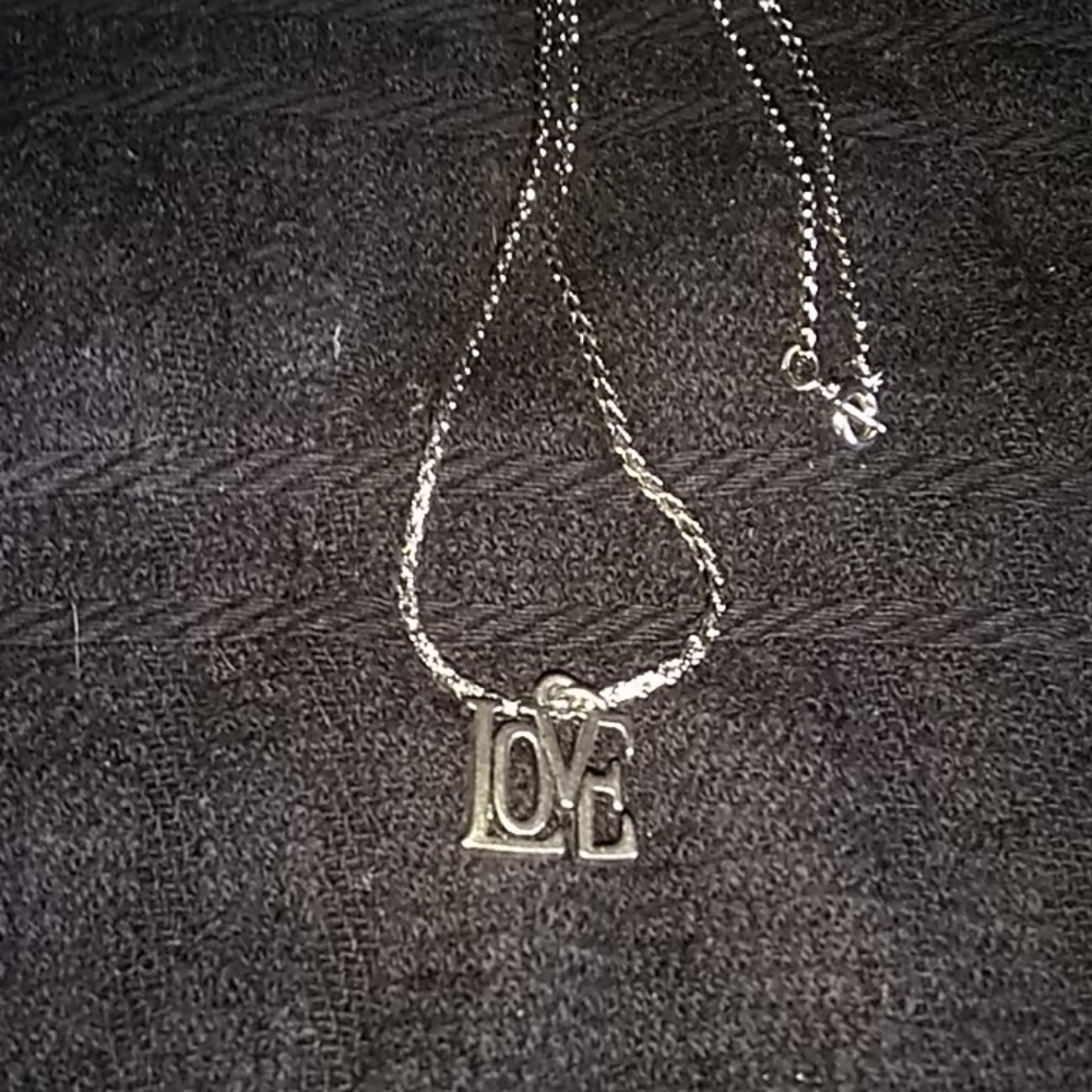 Necklace - Picture 2 of 2